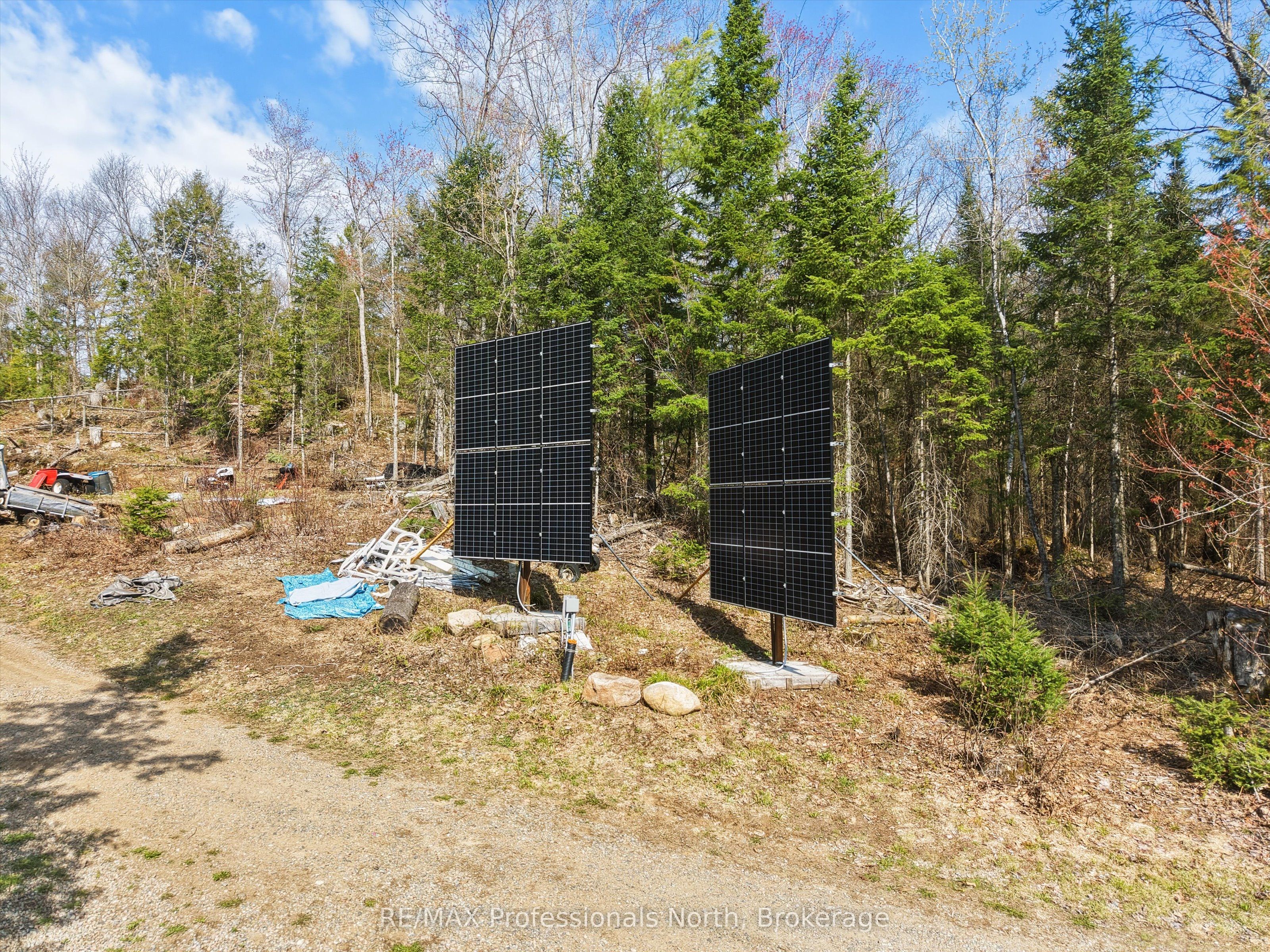 Additional image 6 of 1070 Vankoughnet Road, Bracebridge, ON, P1L 1X1