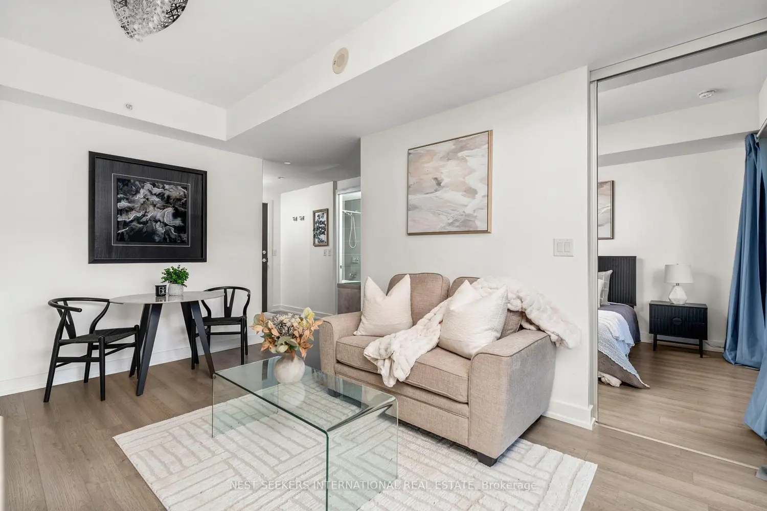 Additional image 11 of 6 Parkwood Avenue 303