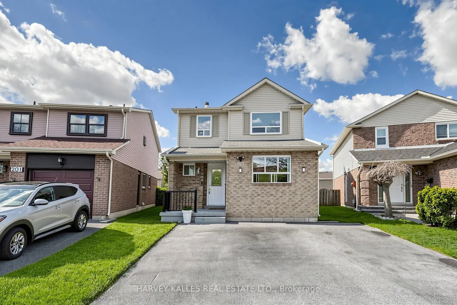 197 Lisa Crescent