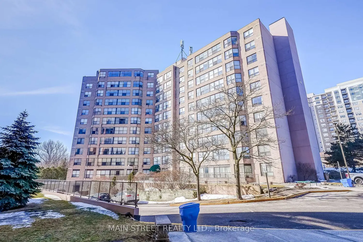 250 Davis Drive 506