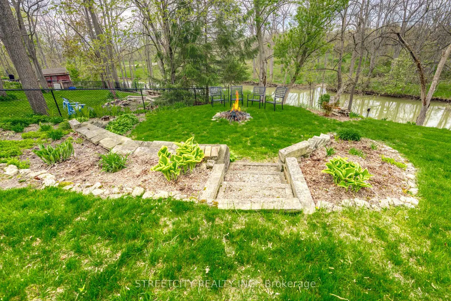 Additional image 11 of 4332 Petrolia Line