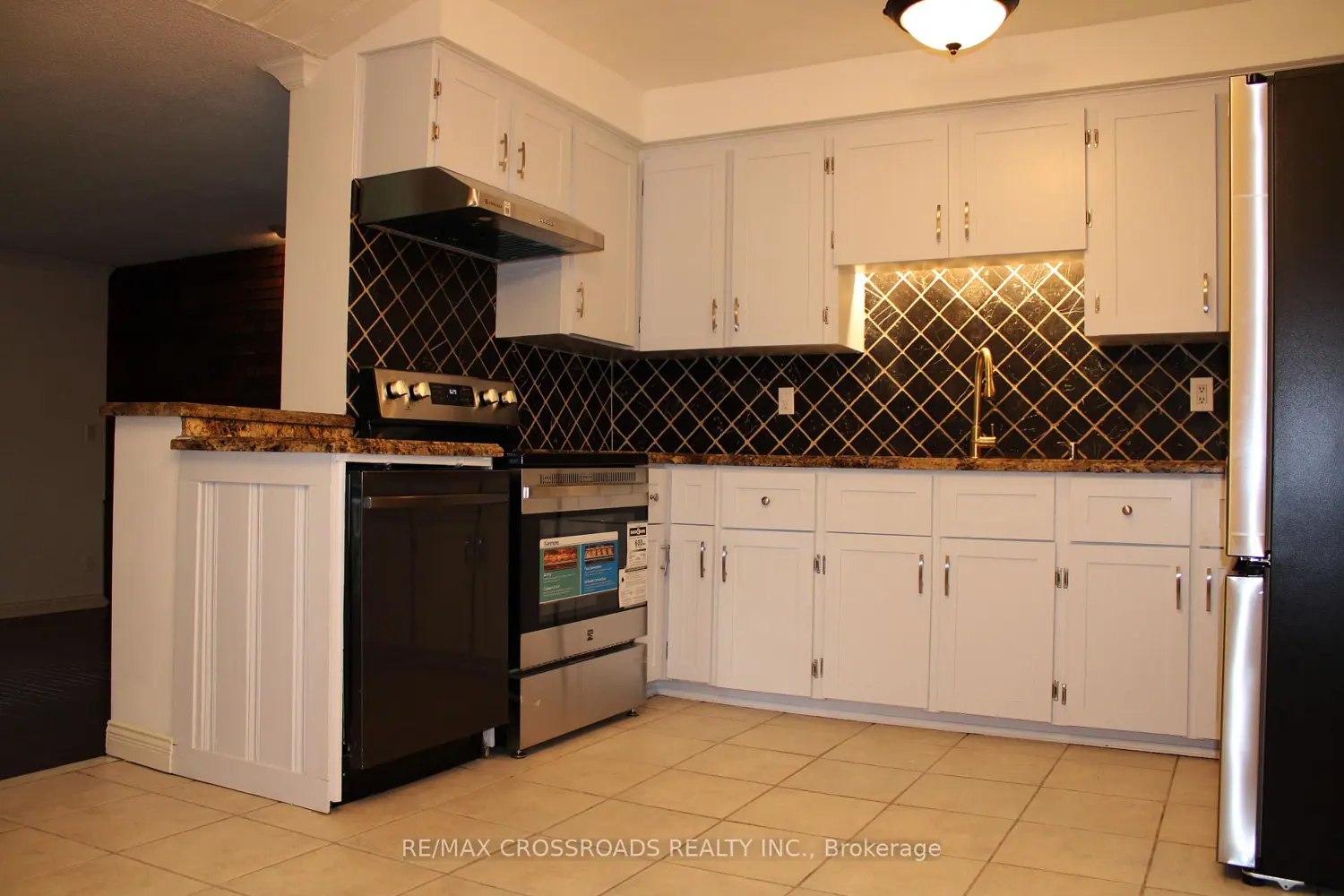 Additional image 9 of 62 Transwell Avenue
