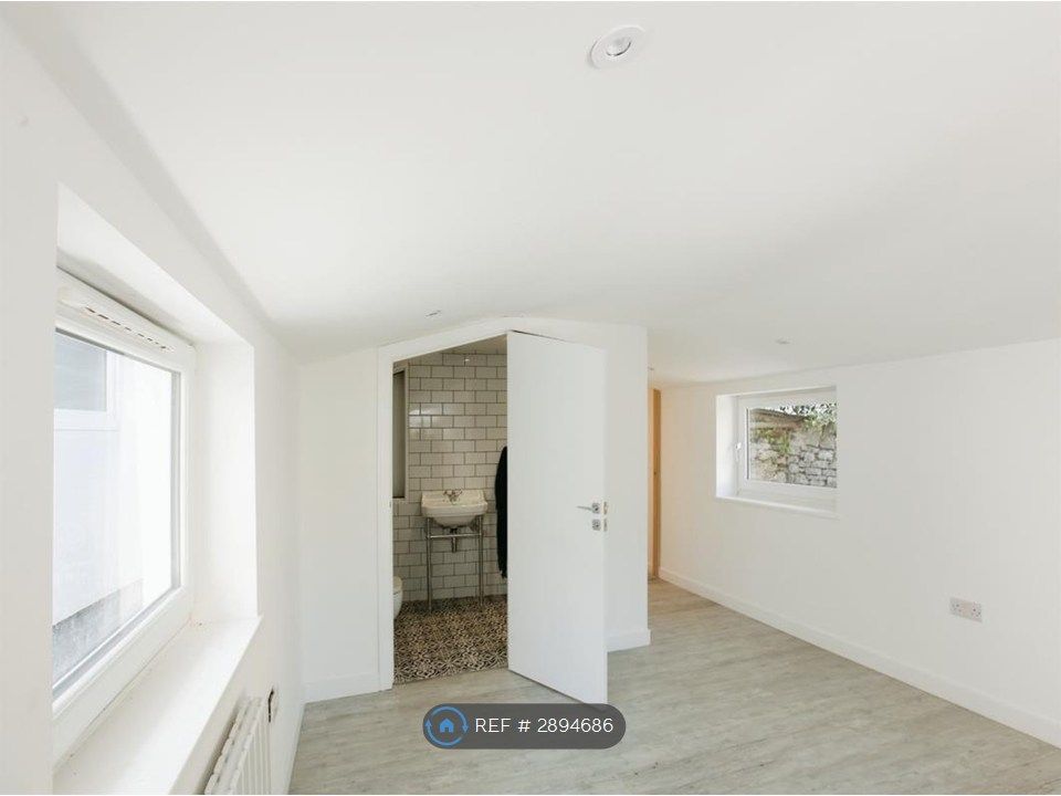 Additional image 15 of 5 bed semi-detached house to rentTeignmouth Road, Torquay TQ1