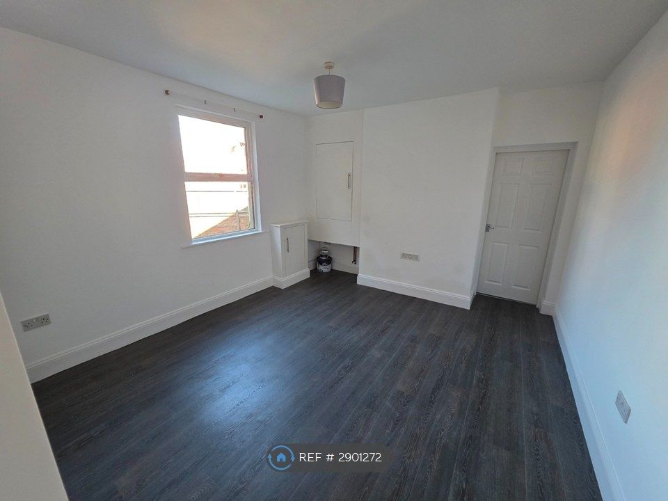 Additional image 11 of 3 bed semi-detached house to rentBeaconsfield Road, Deeside CH5