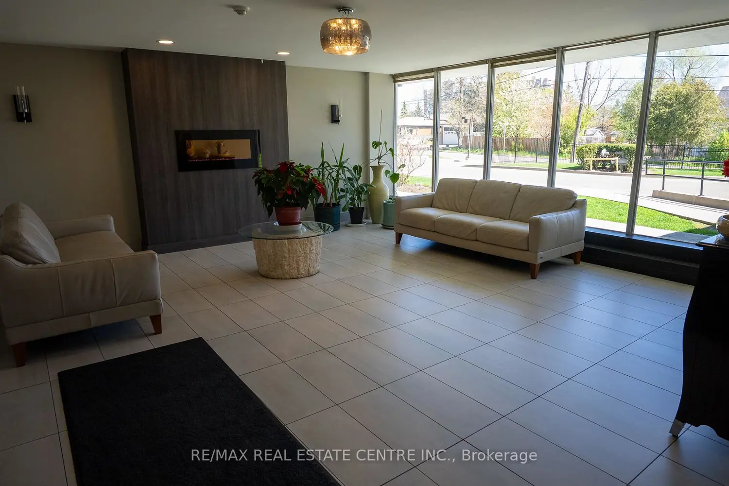 Additional image 10 of 1100 Caven Street 704