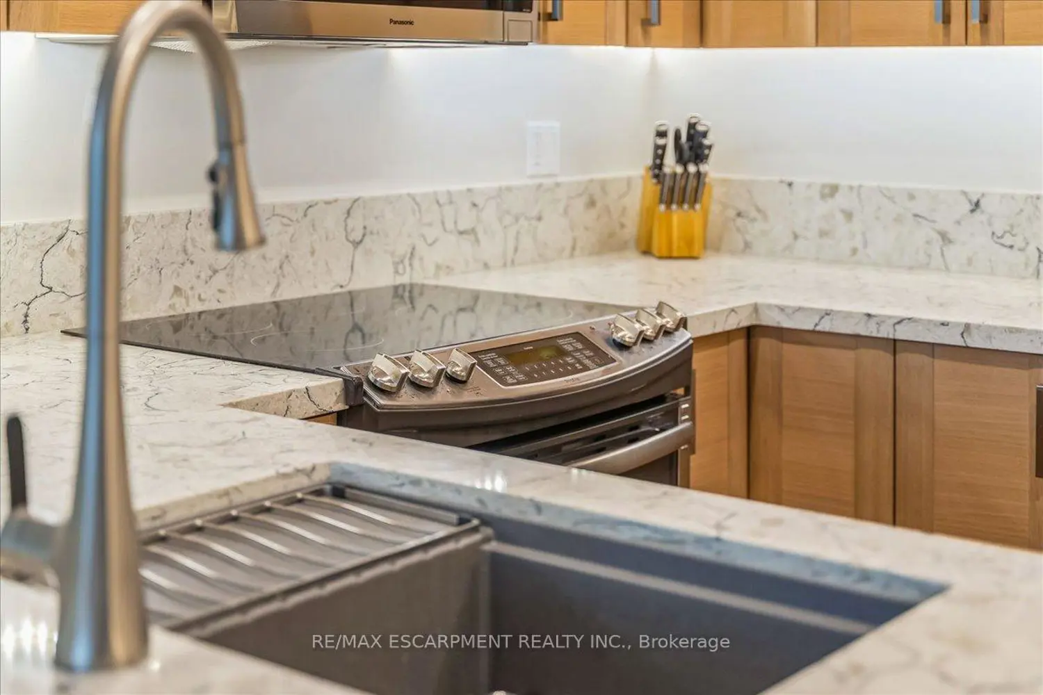 Additional image 8 of 1276 Maple Crossing Boulevard 106