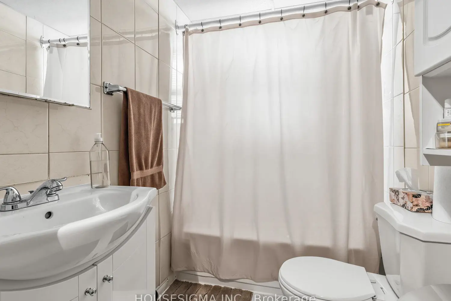 Additional image 18 of 169 Sloane Avenue