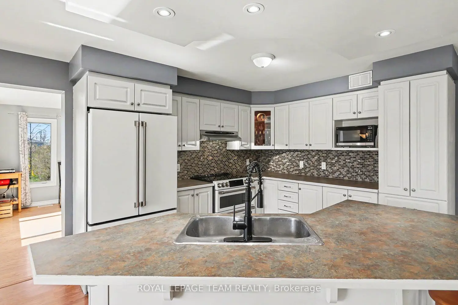 4038 Calbrent Way photo 4