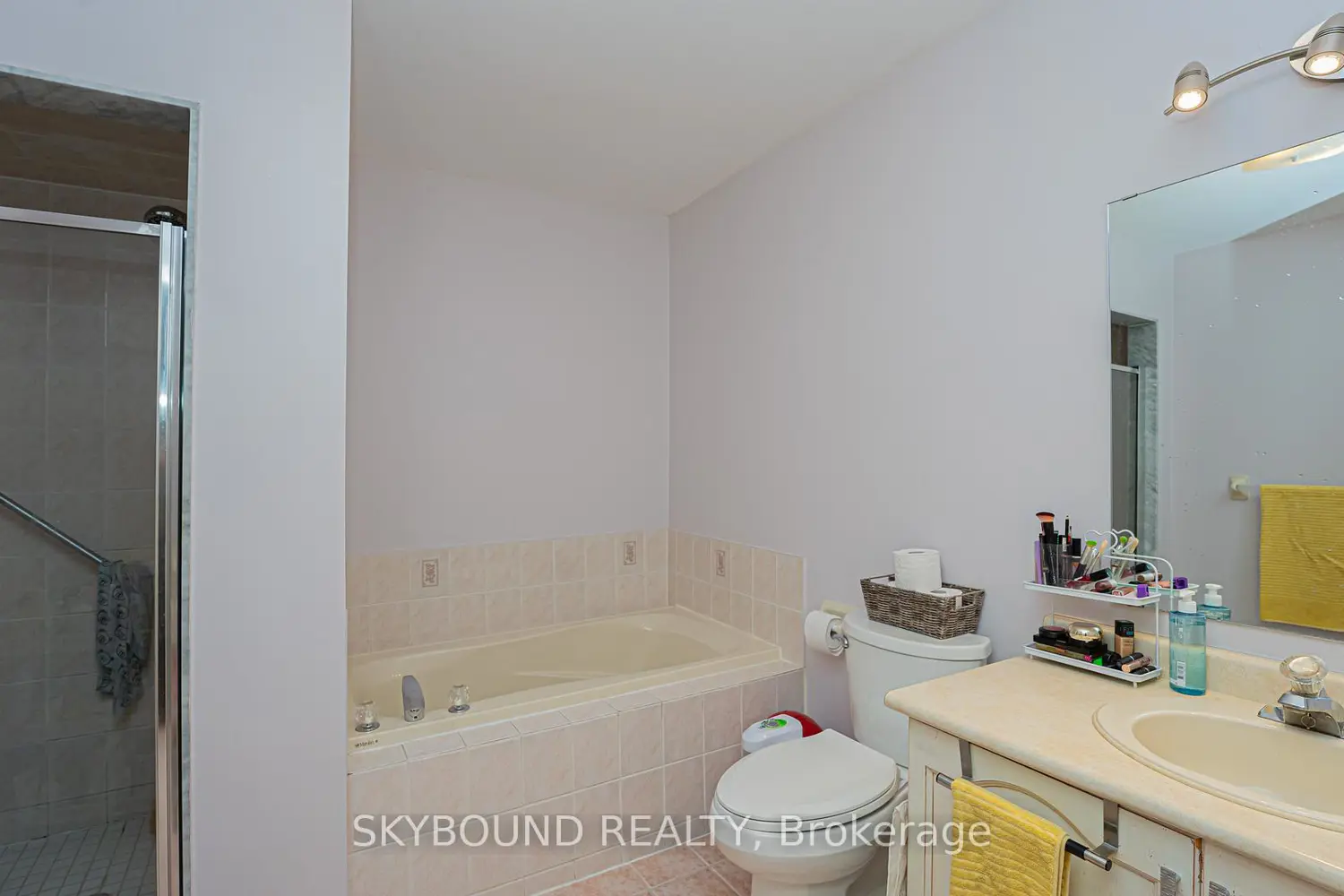 Additional image 17 of 1588 South Parade Court 43