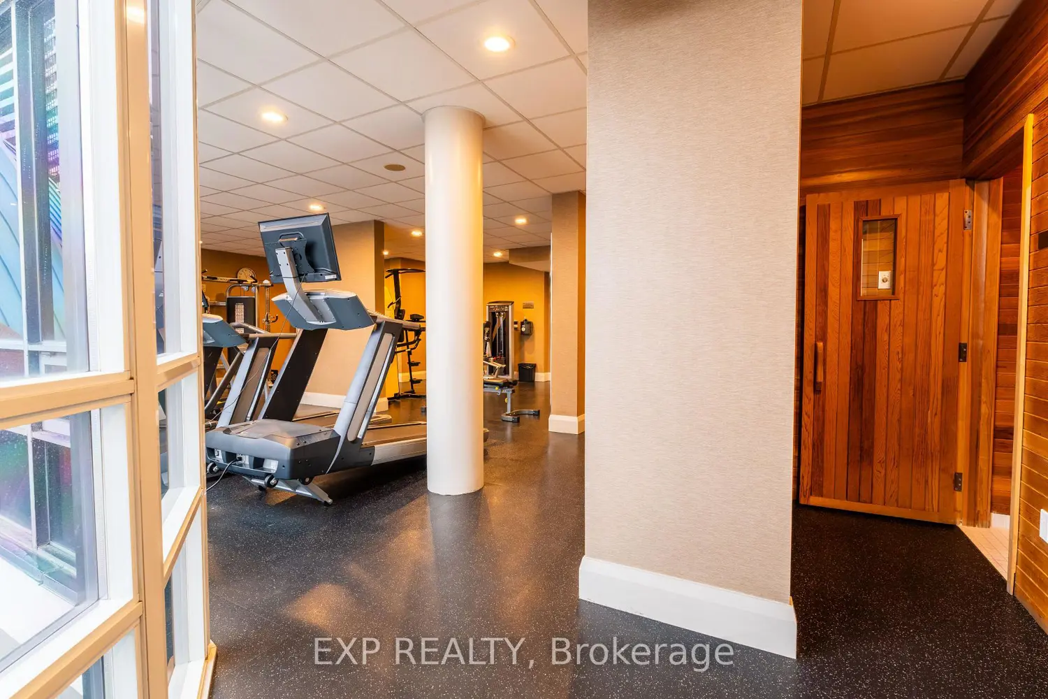 Additional image 16 of 801 Bay Street 1603