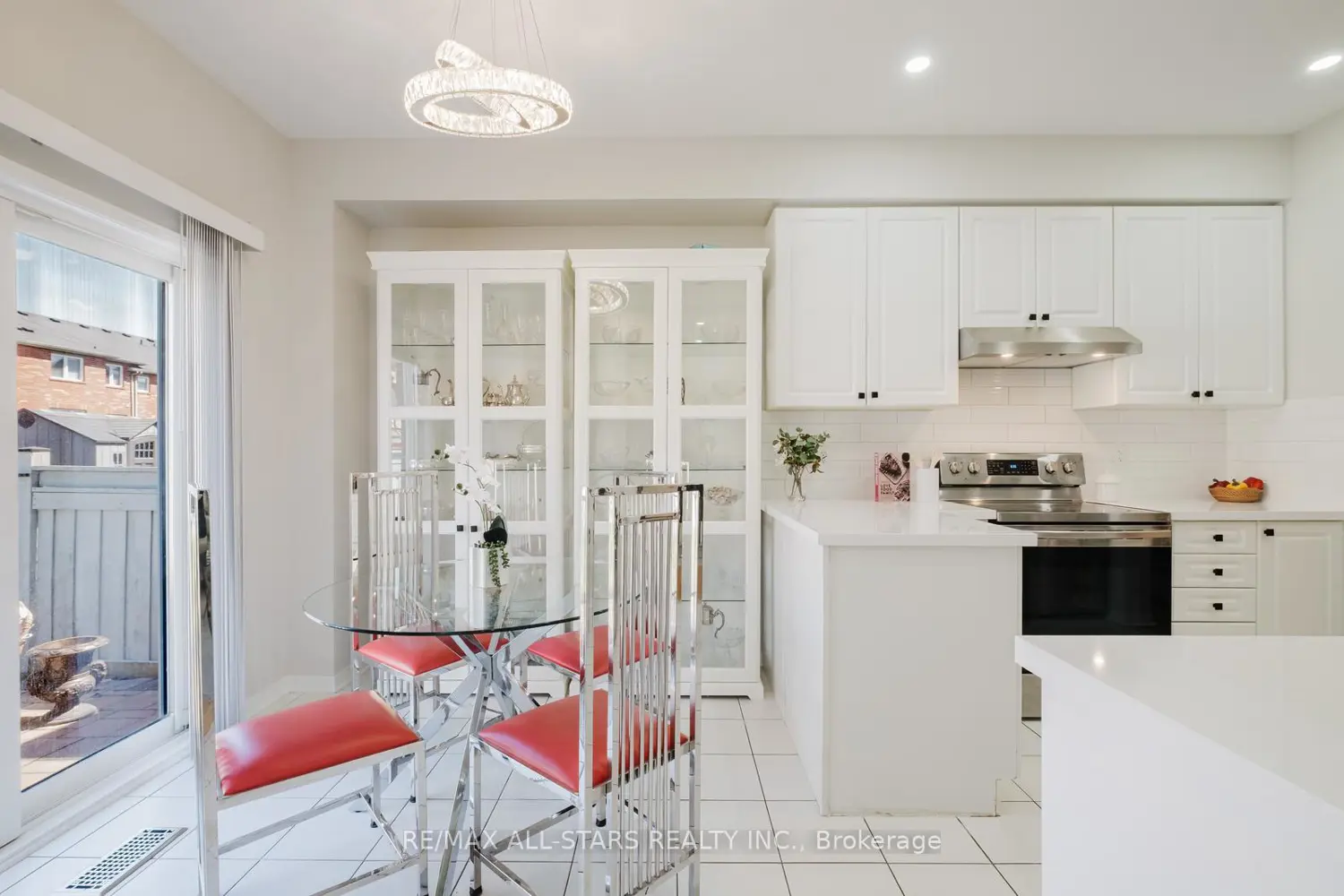 19 Coronet Street photo 4
