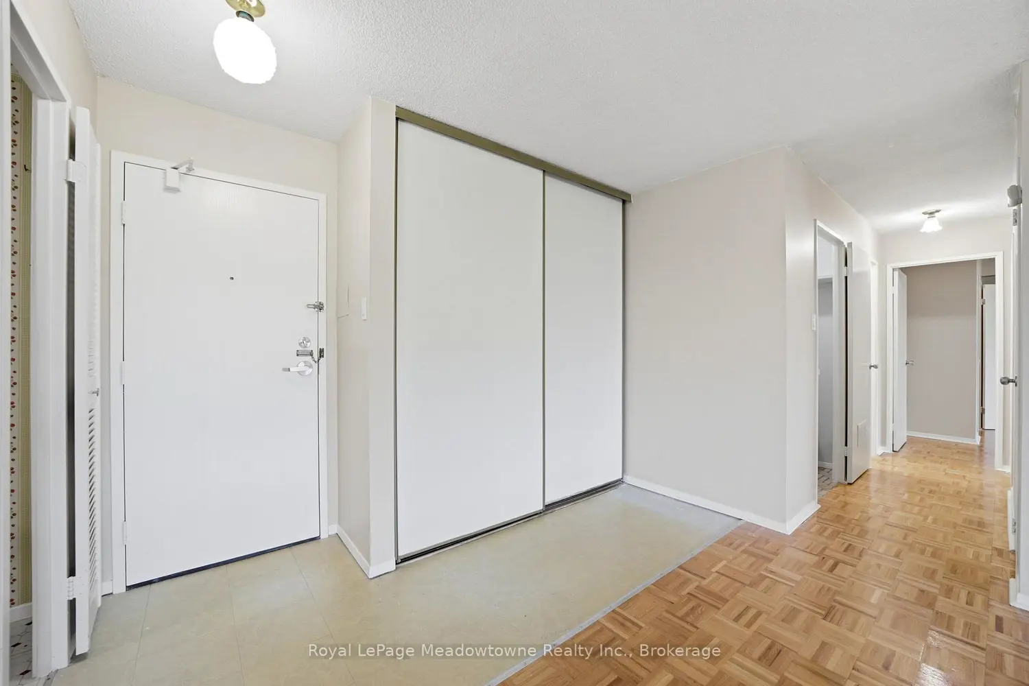 Additional image 5 of 2929 Aquitaine Avenue 215