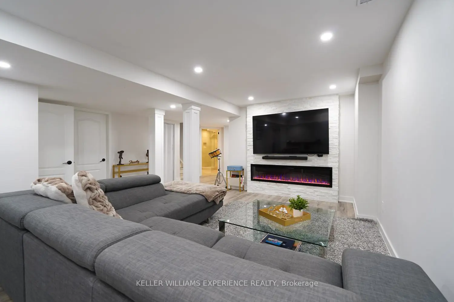 Additional image 14 of 2199 Dawson Crescent