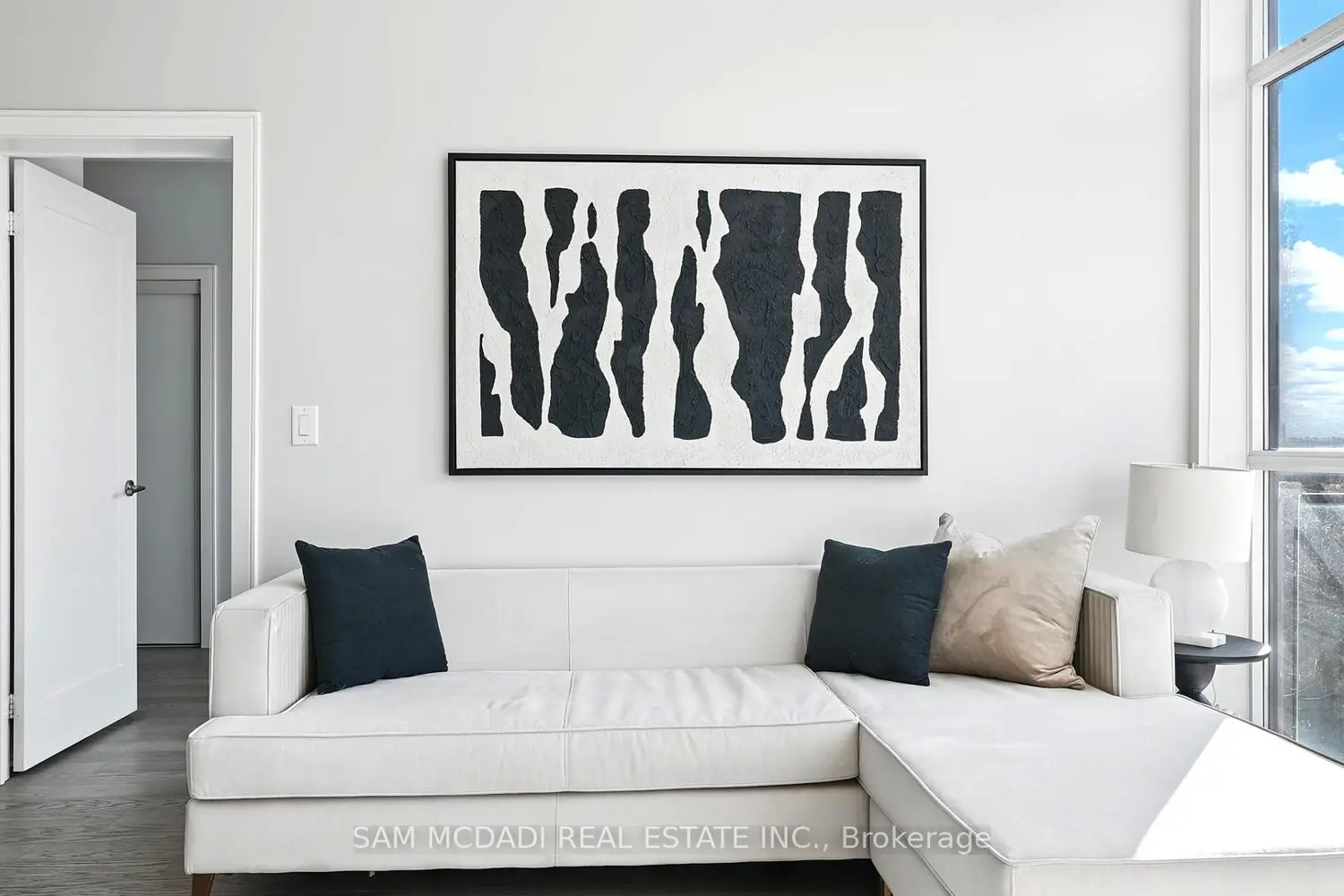 Additional image 7 of 1575 Lakeshore Road 415