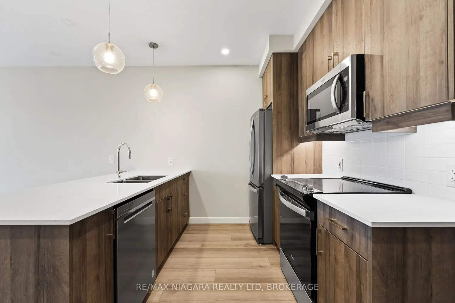 Additional image 4 of 118 West Street 703