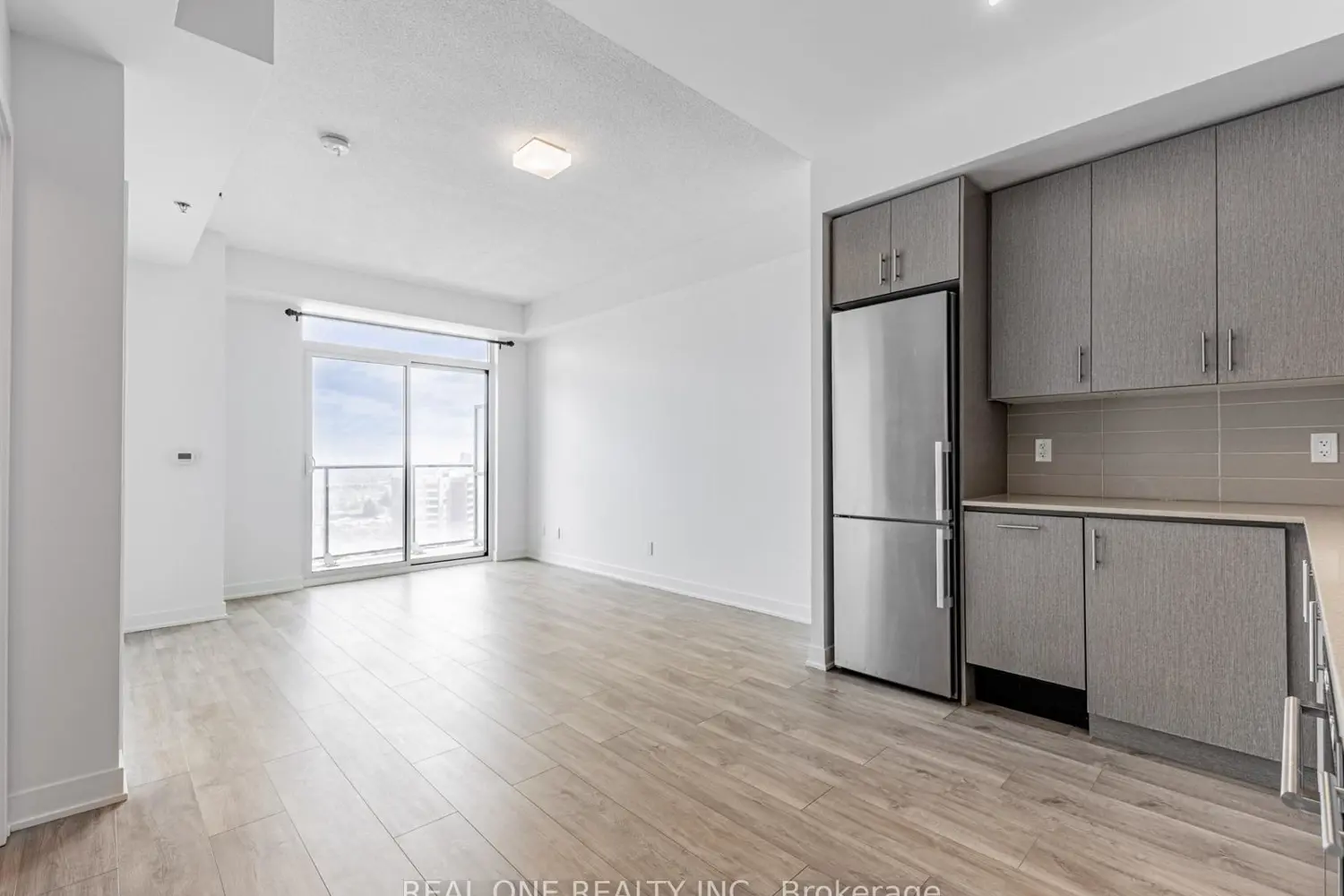 Additional image 5 of 195 Bonis Avenue 2206