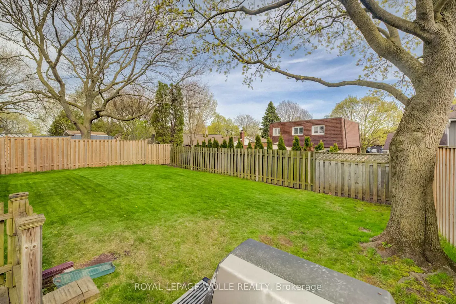 Additional image 8 of 51 Underhill Crescent