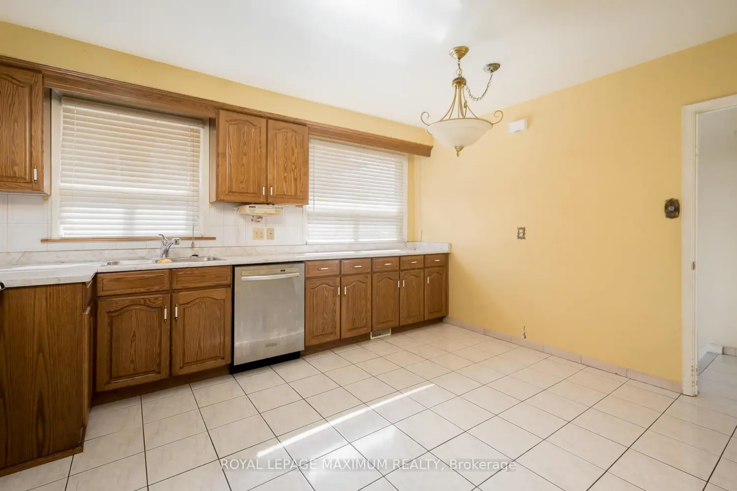 Additional image 9 of 44 Fallingdale Crescent