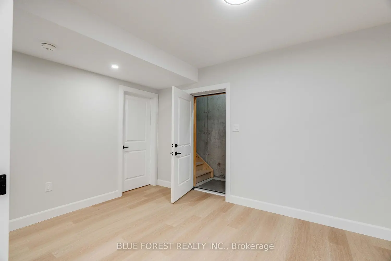 Additional image 12 of 303 Nancy Street