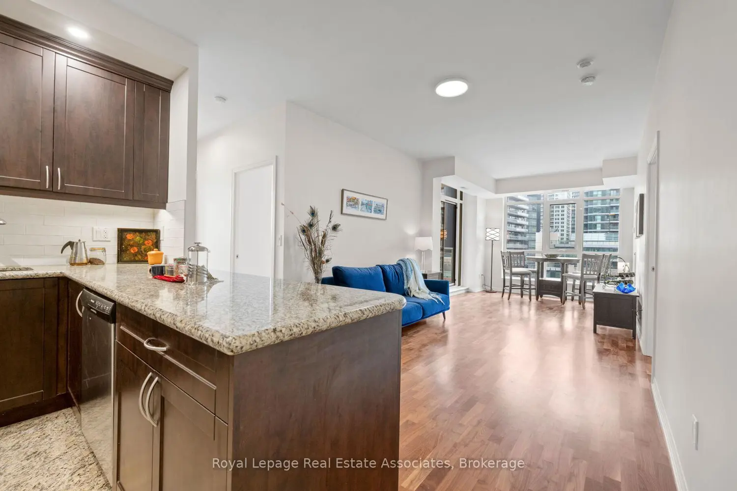Additional image 5 of 21 Grand Magazine Street 908