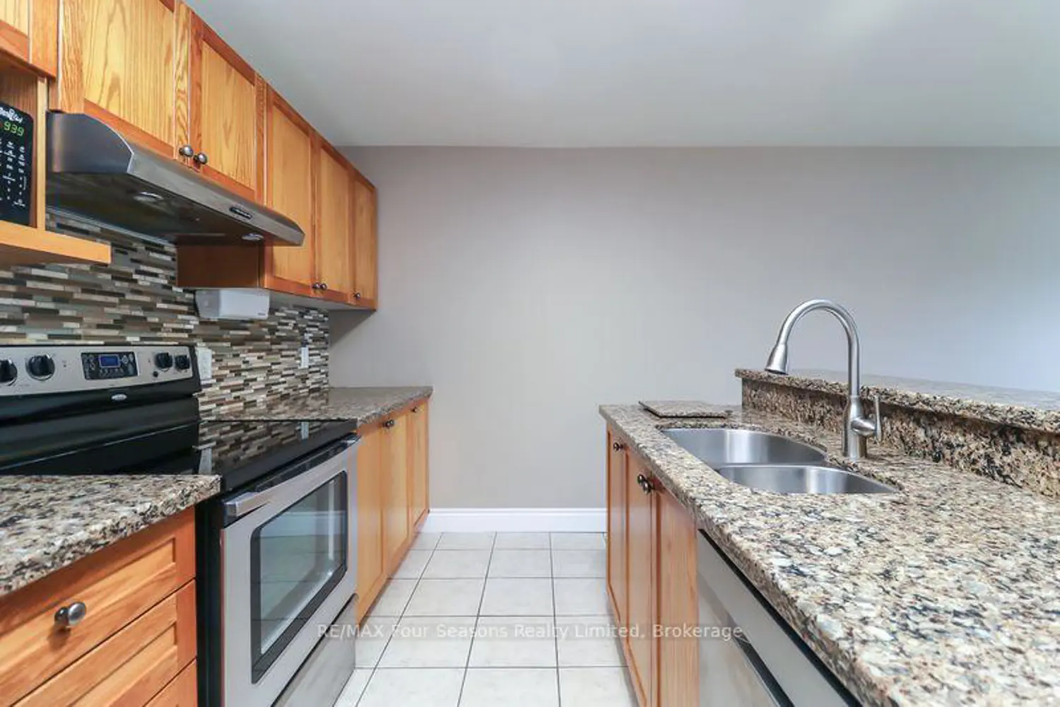 Additional image 5 of 435 Walnut Street 101