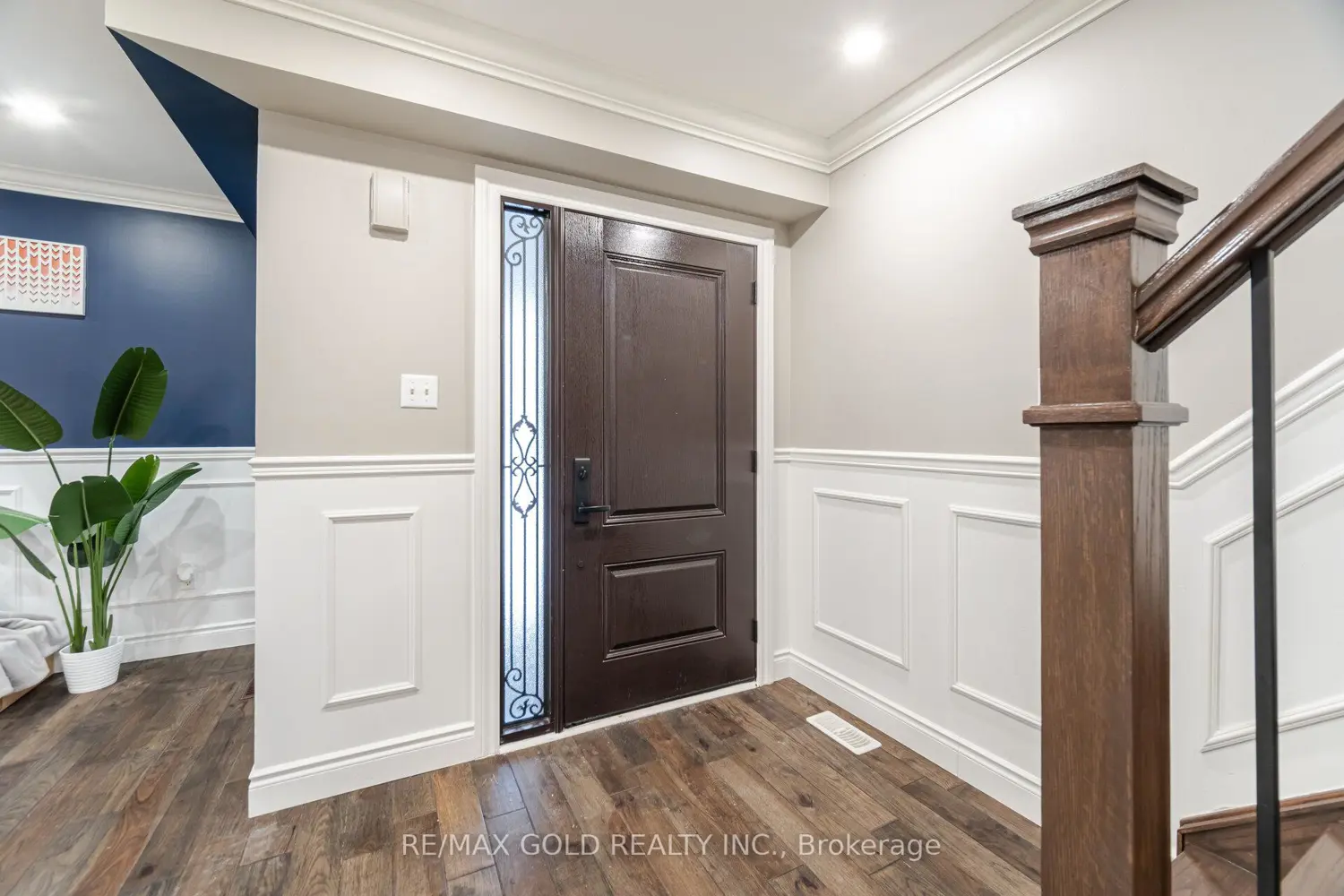 70 Curry Crescent