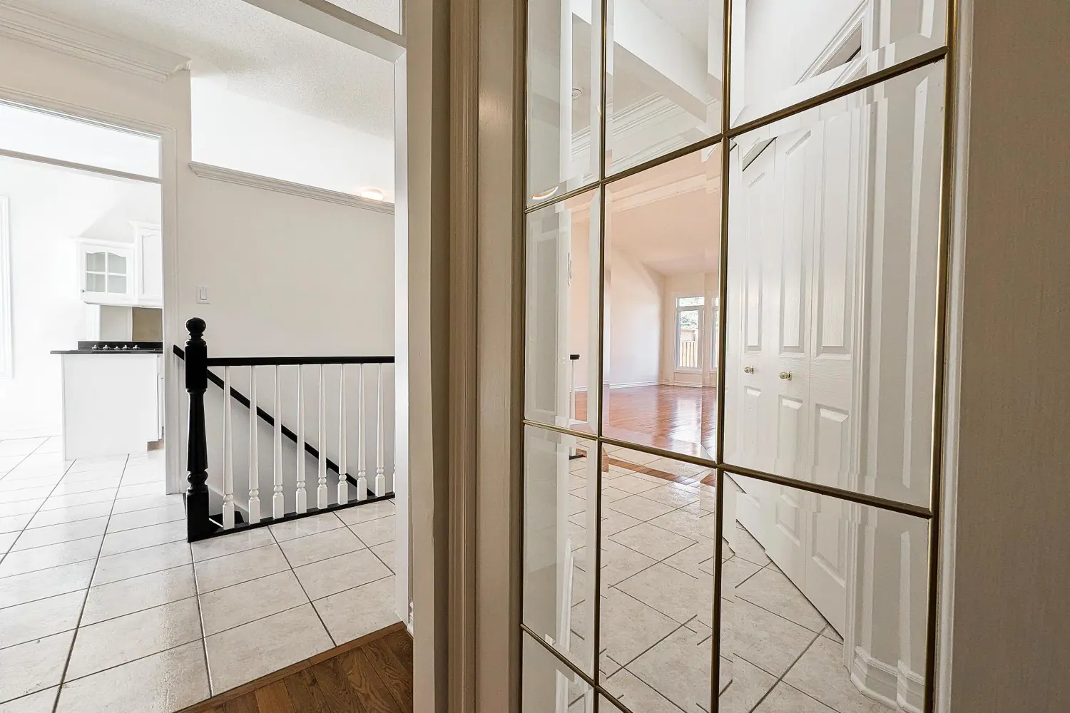 Additional image 5 of 400 Ambleside Drive 10