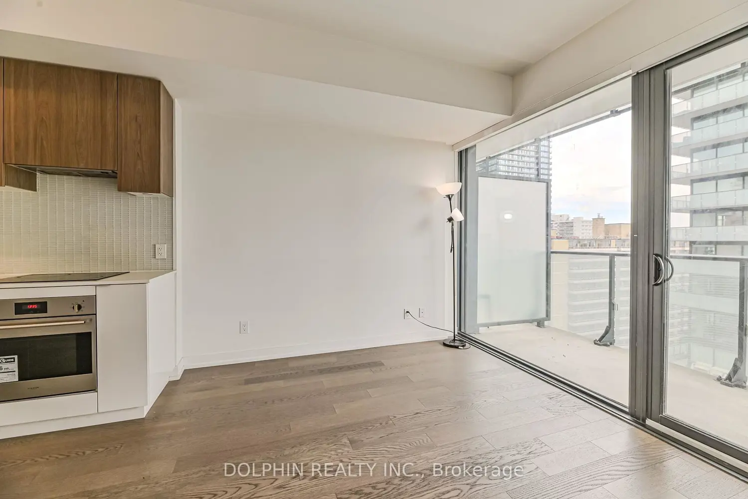Additional image 5 of 161 Roehampton Avenue 1007