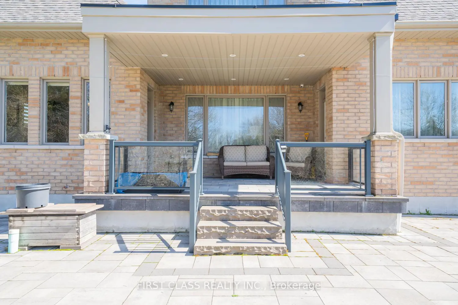 30 Somer Rumm Court photo 3