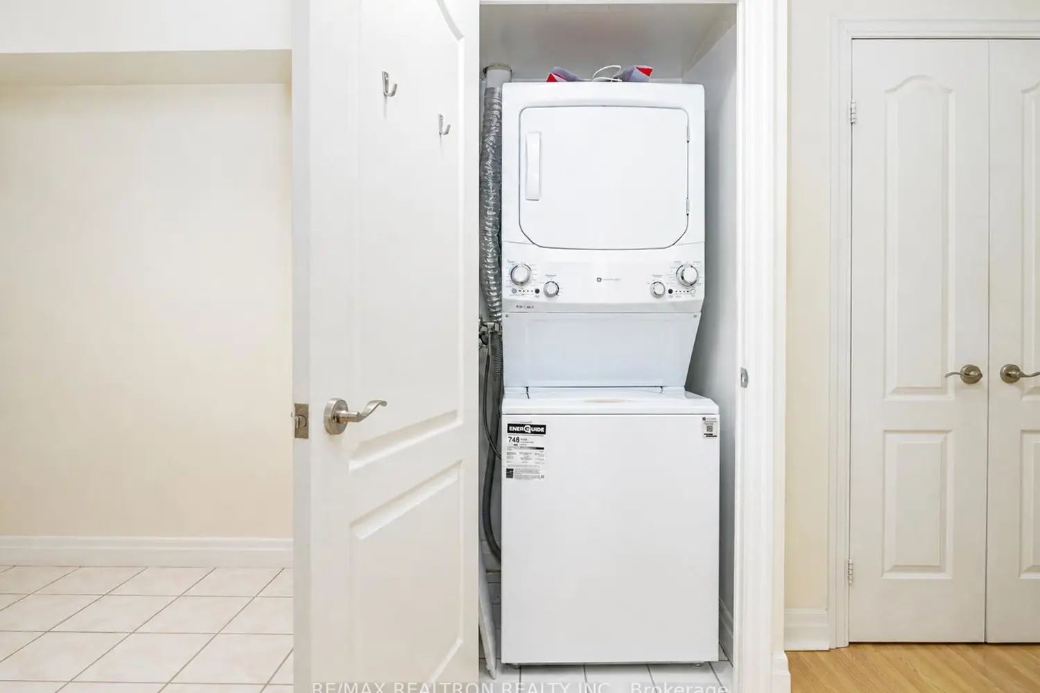 Additional image 11 of 188 Doris Avenue 803