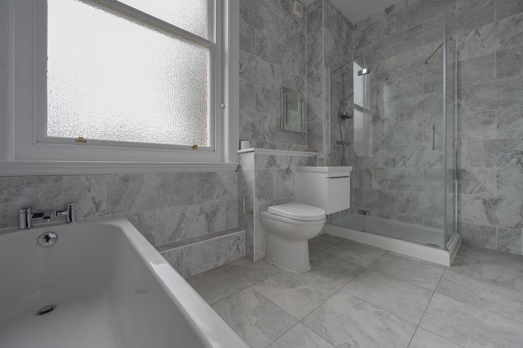 Additional image 6 of 2 bed flat to rentSt Marys Gate, Derby DE1