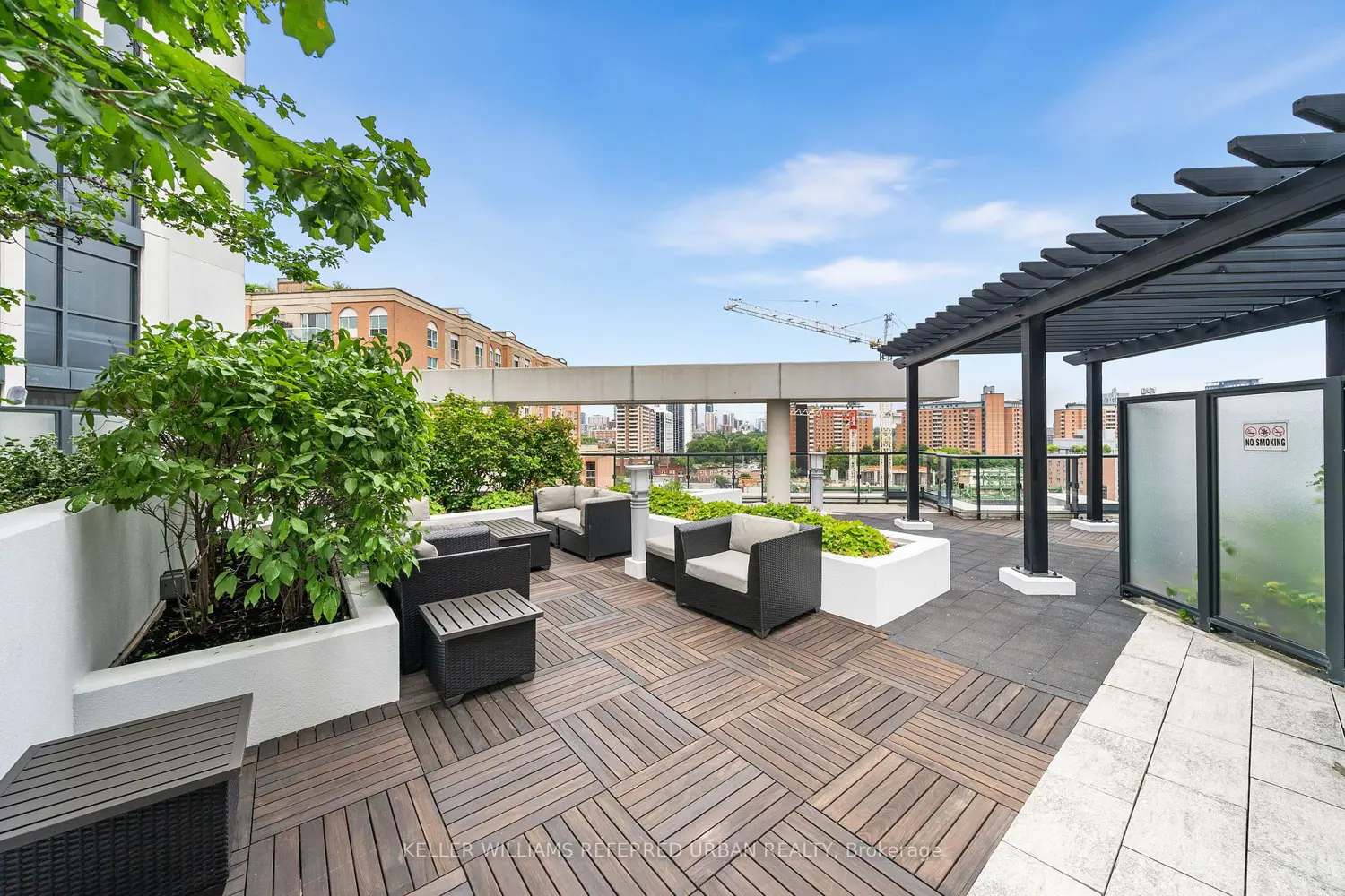 Additional image 9 of 400 Adelaide Street 1022