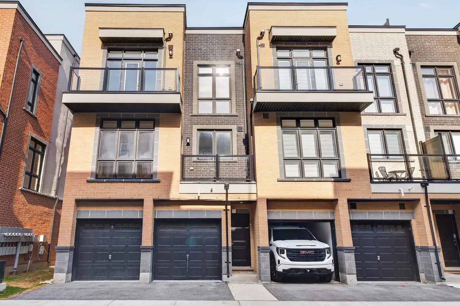 Additional image 2 of 12860 Yonge Street 1