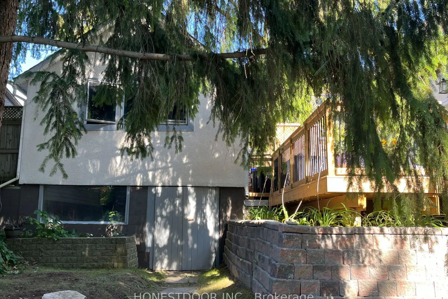 2015 Ridge Road photo 5