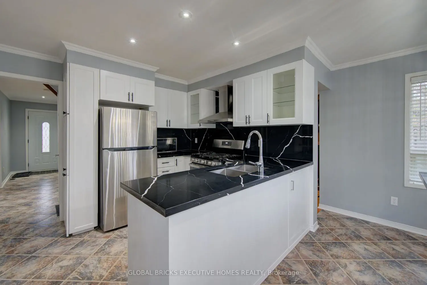 Additional image 10 of 35 Attwood Drive