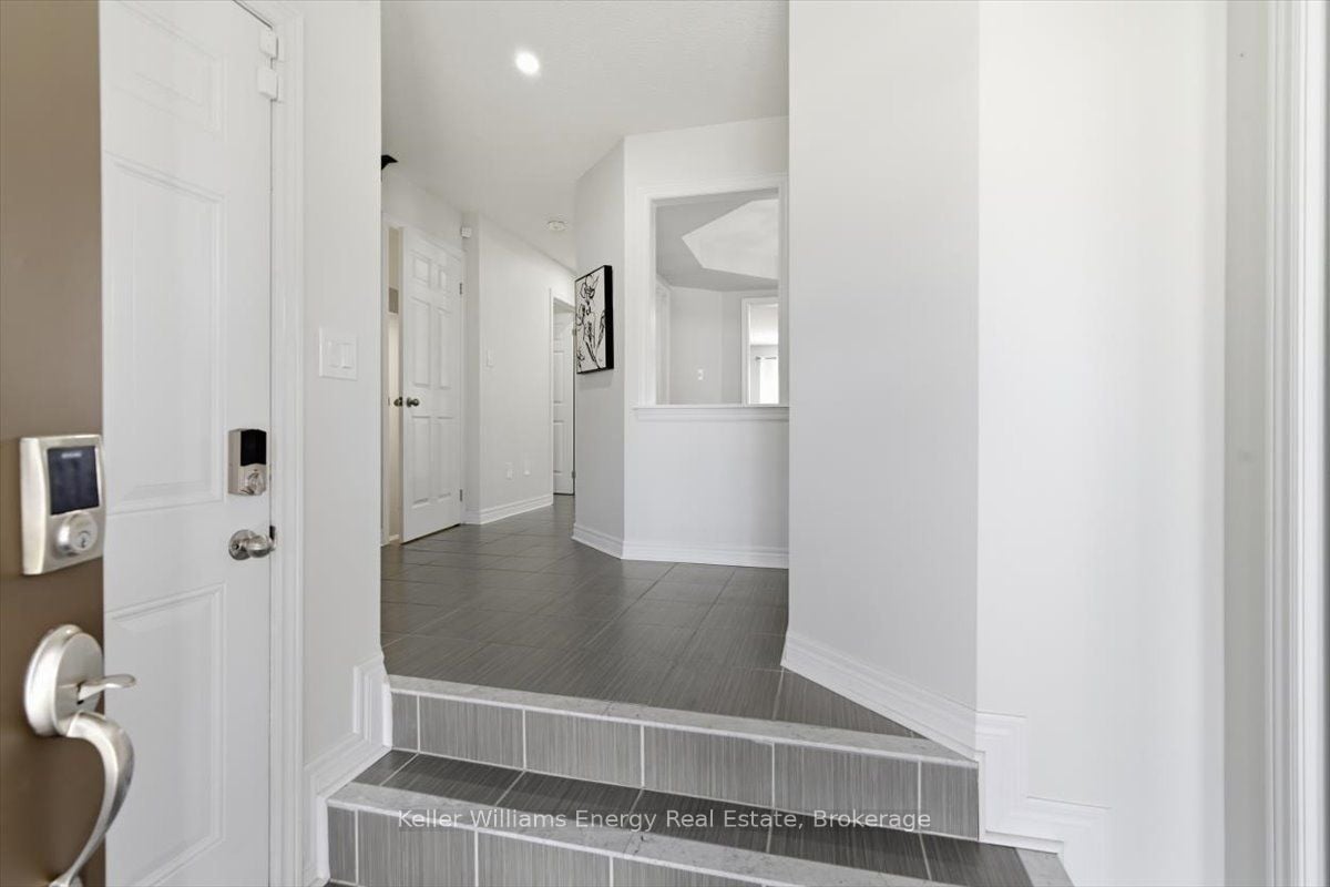 Additional image 3 of 21 Denny Street, Ajax, ON, L1Z 0S3