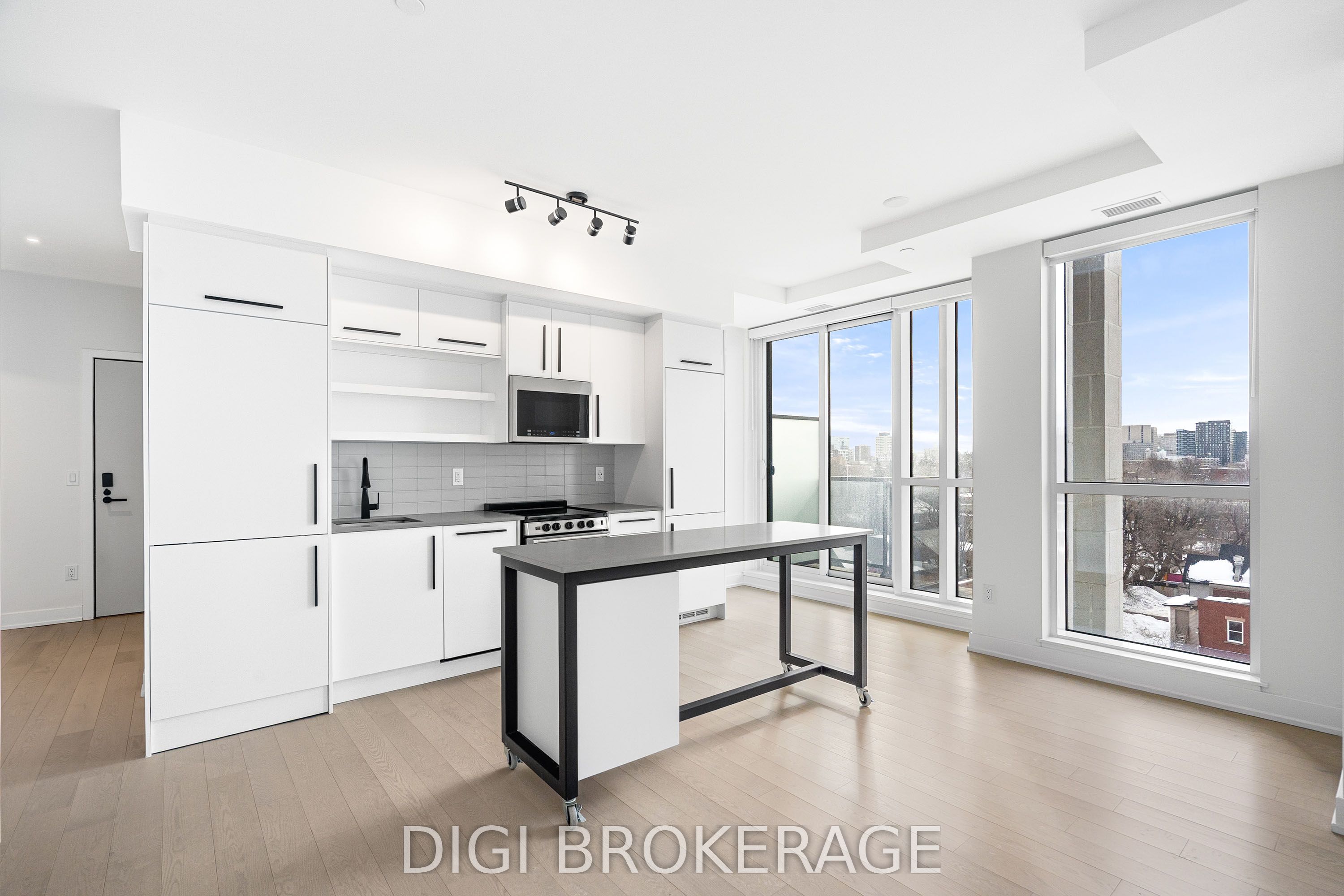 Additional image 2 of 704-560 Rideau Street, Ottawa, ON, K1N 5Z8