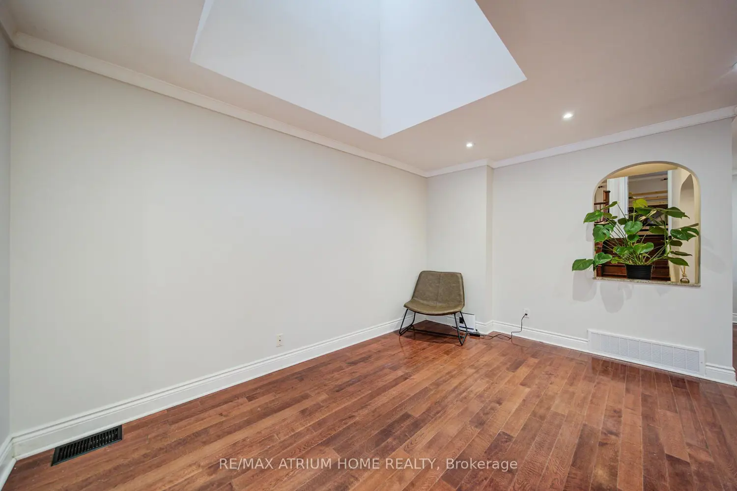 18 Doverwood Court