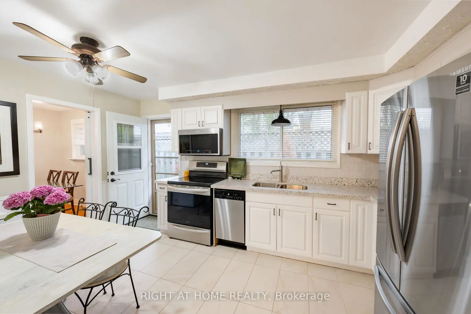 Additional image 2 of 323 Lindan Avenue