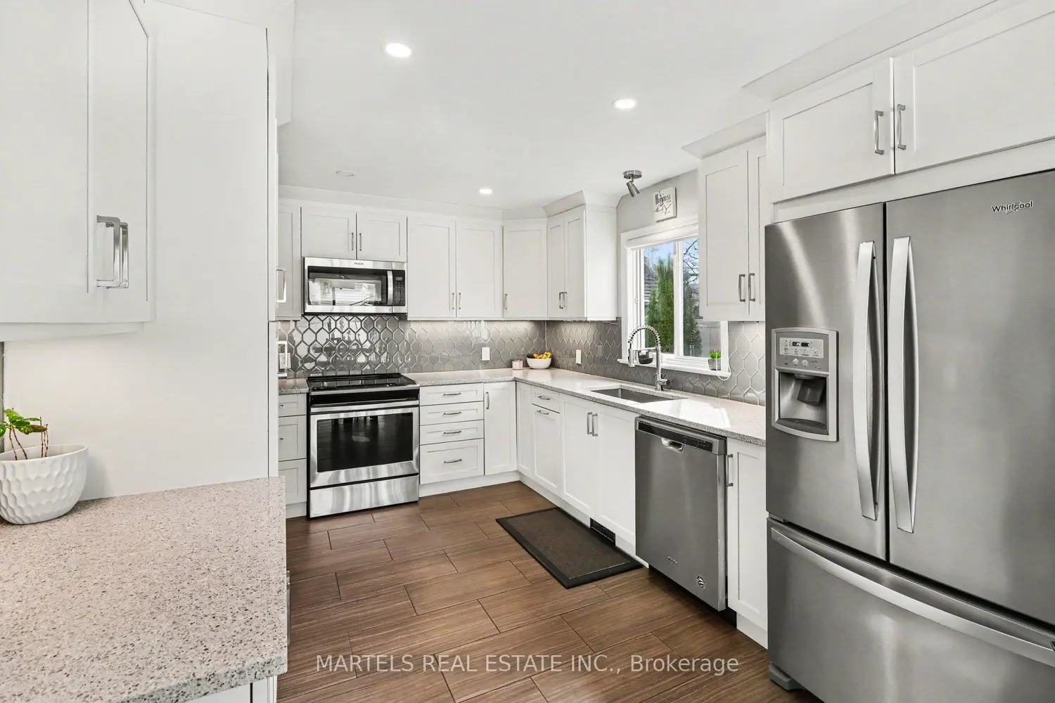 1113 Saint-Emmanuel Terrace photo 5