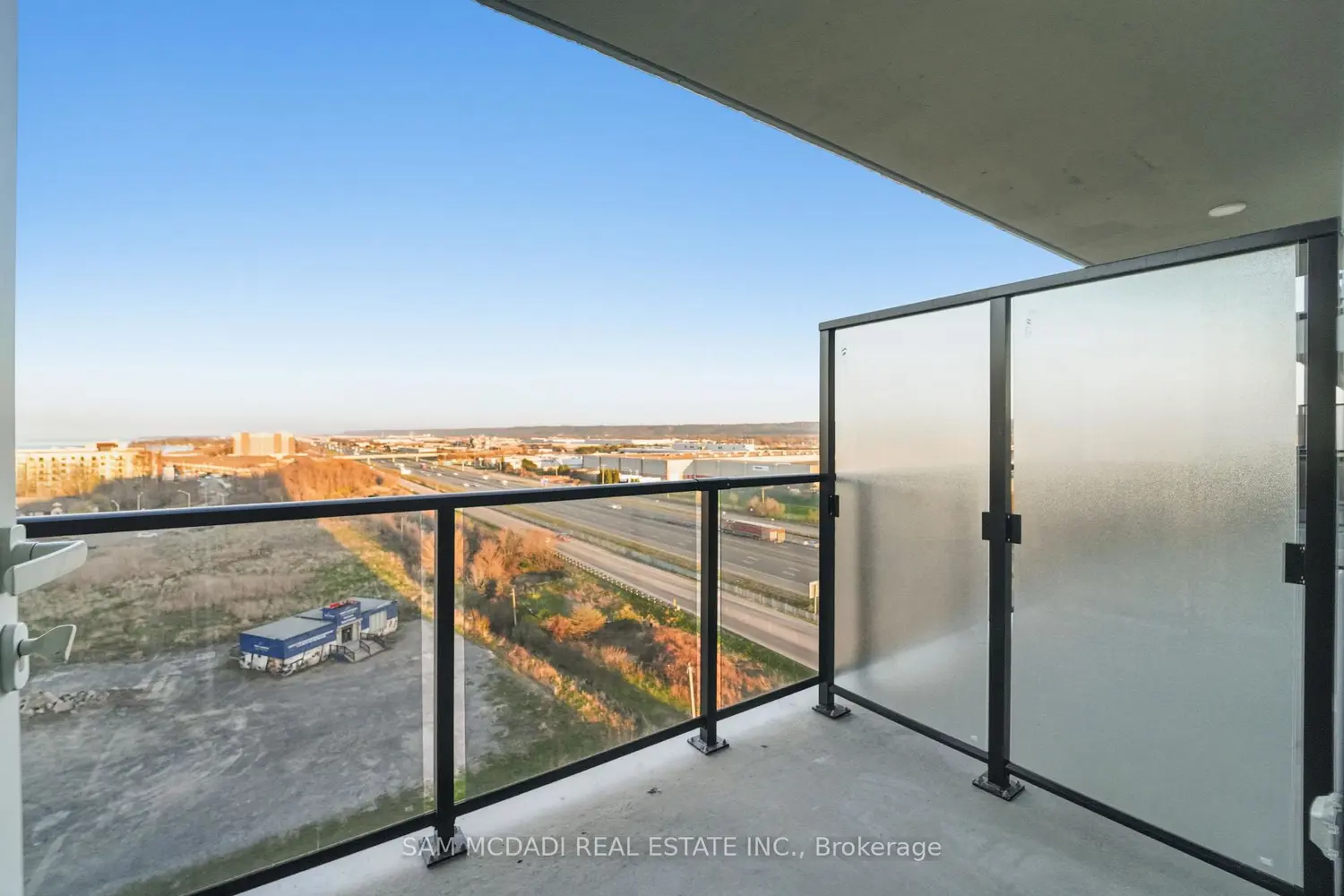 Additional image 8 of 461 Green Road 1012