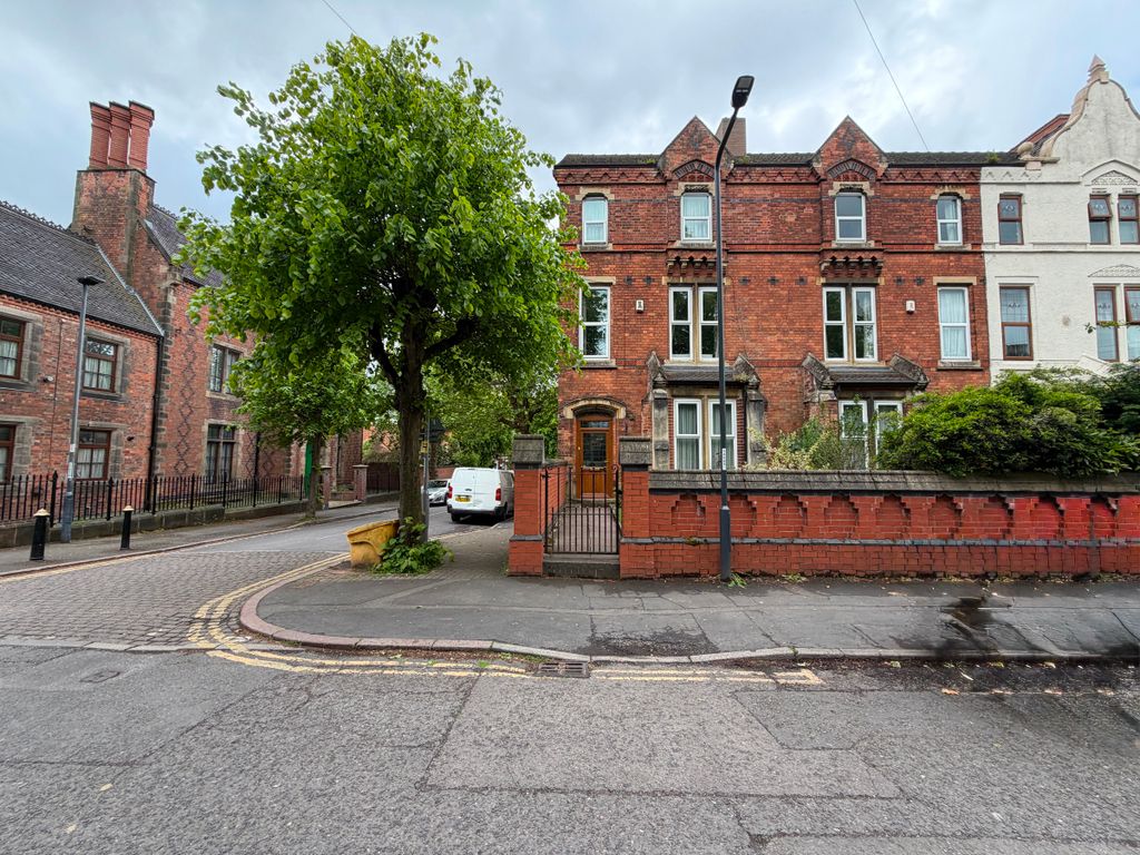 5 bed semi-detached house to rentRosehill Street, Derby DE23