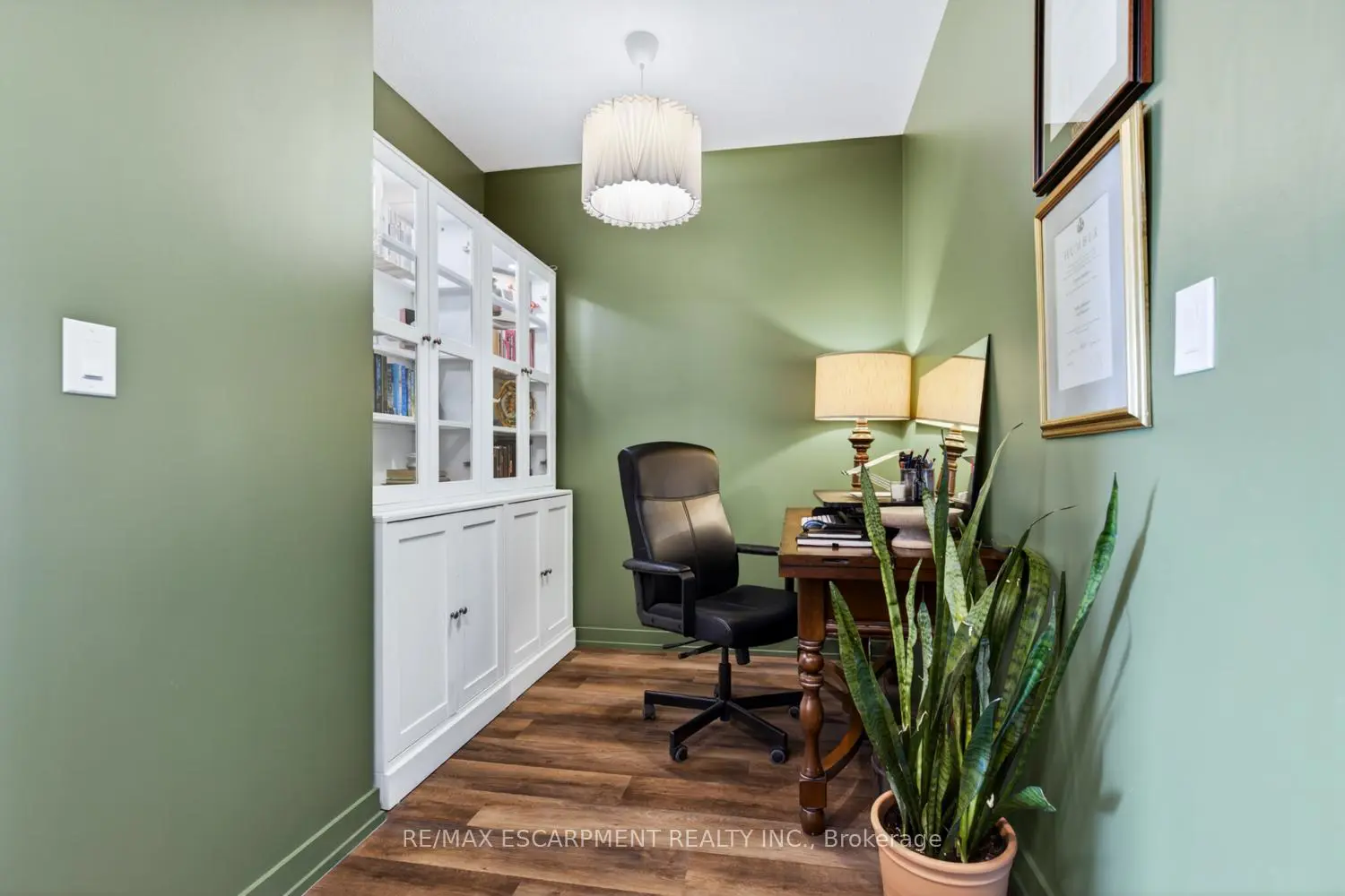 Additional image 6 of 450 Dundas Street 714