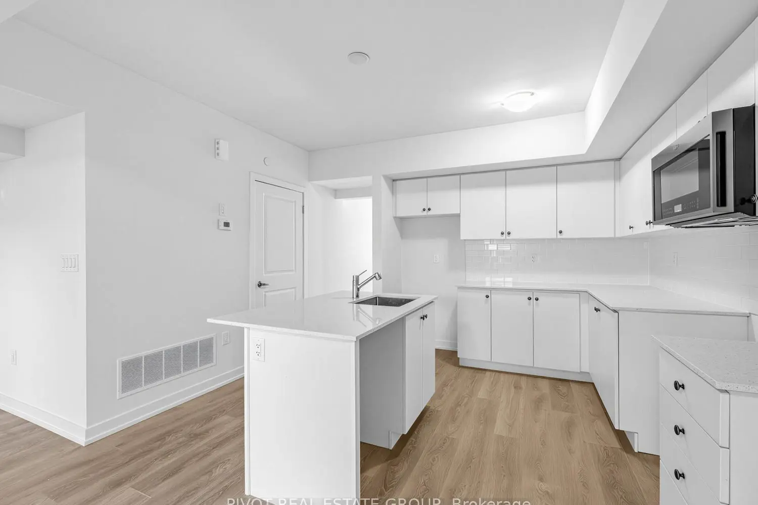 Additional image 9 of 56 Elizabeth Street 1104