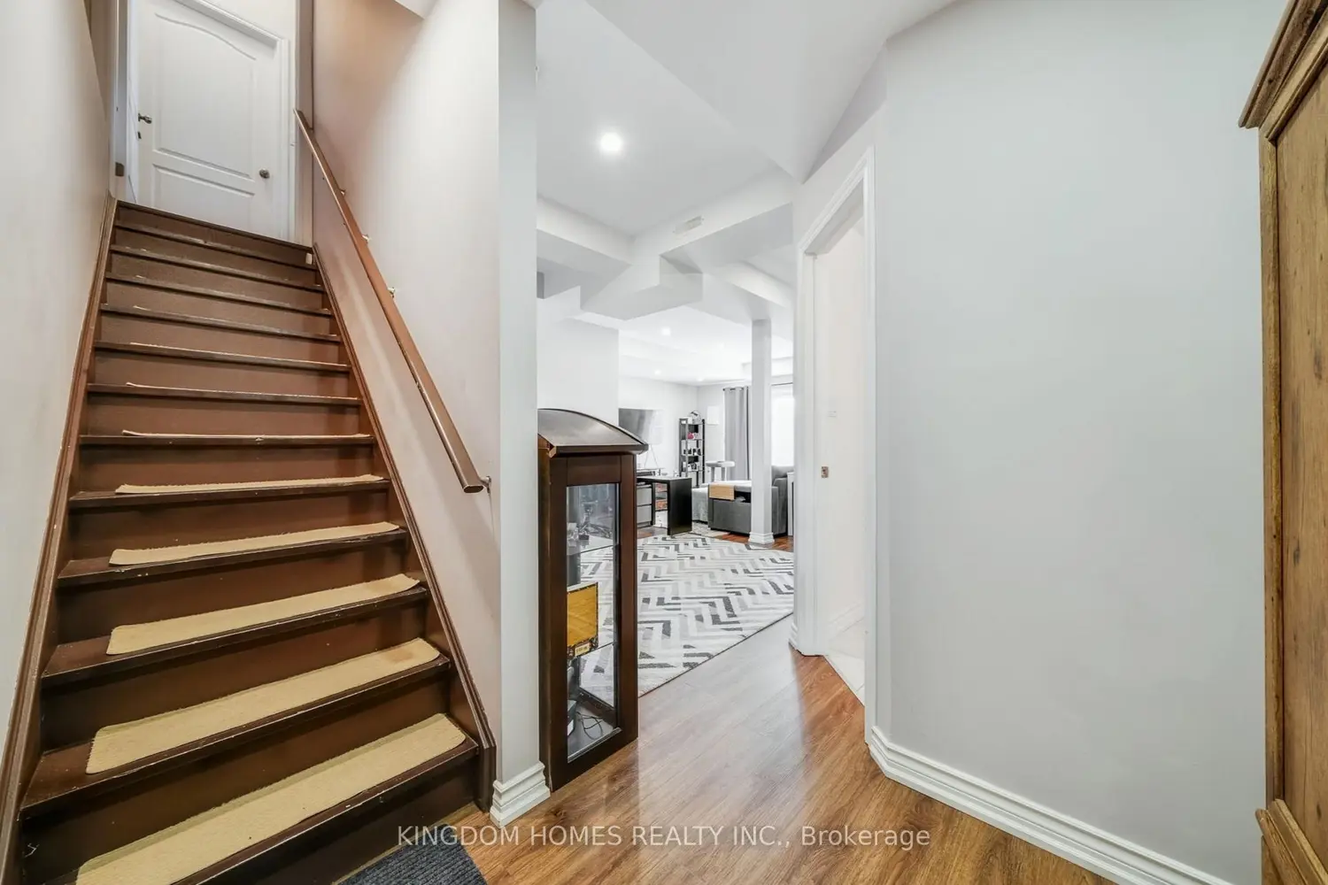 Additional image 19 of 1152 Peelar Crescent
