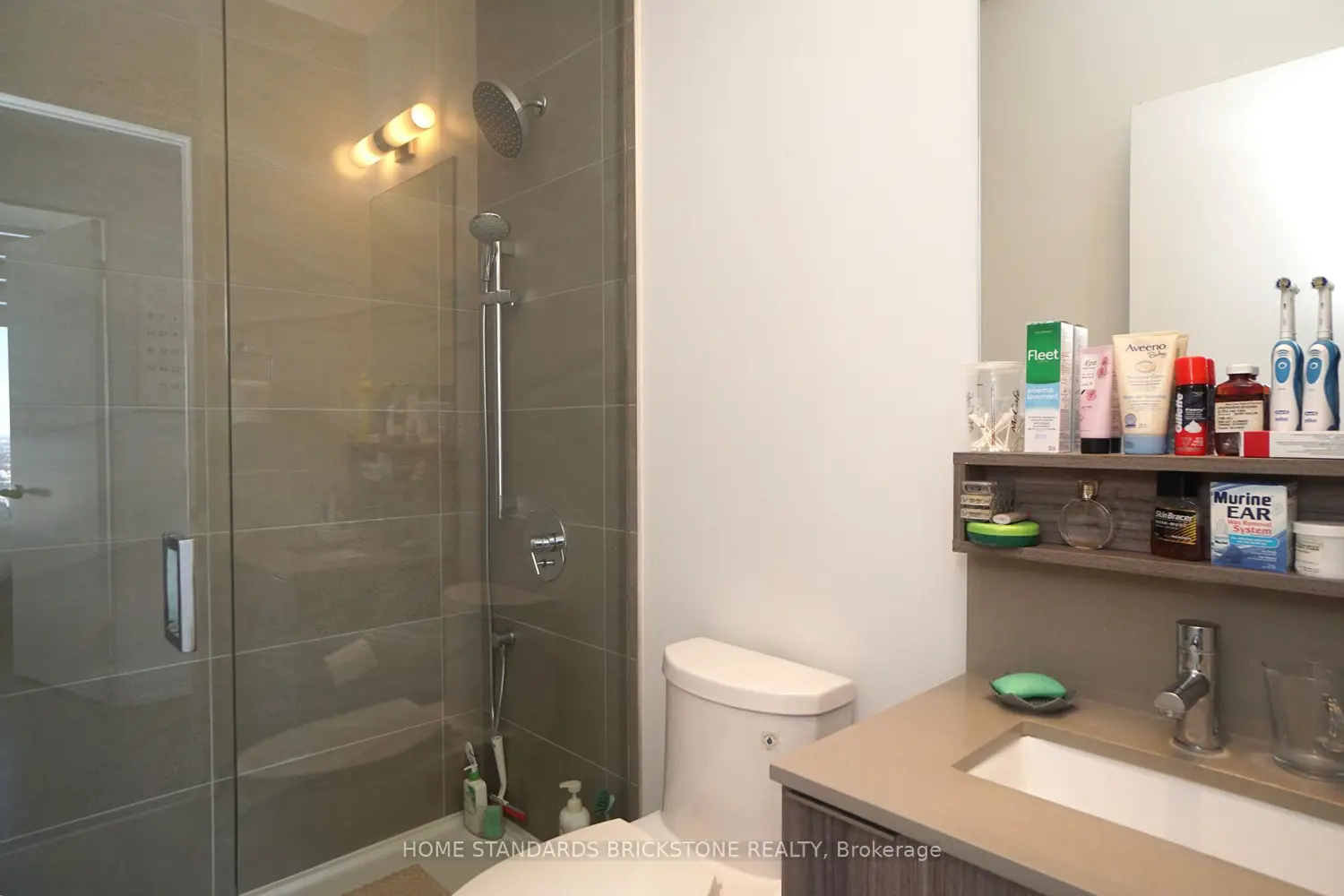 Additional image 12 of 898 Portage Parkway 2909