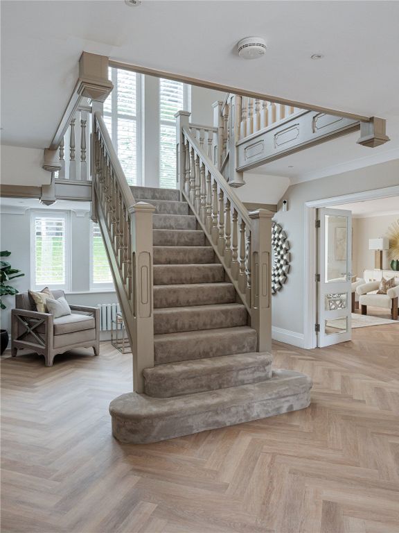 Additional image 4 of 5 bed detached house to rentUnderwood Road, Alderley Edge, Cheshire SK9