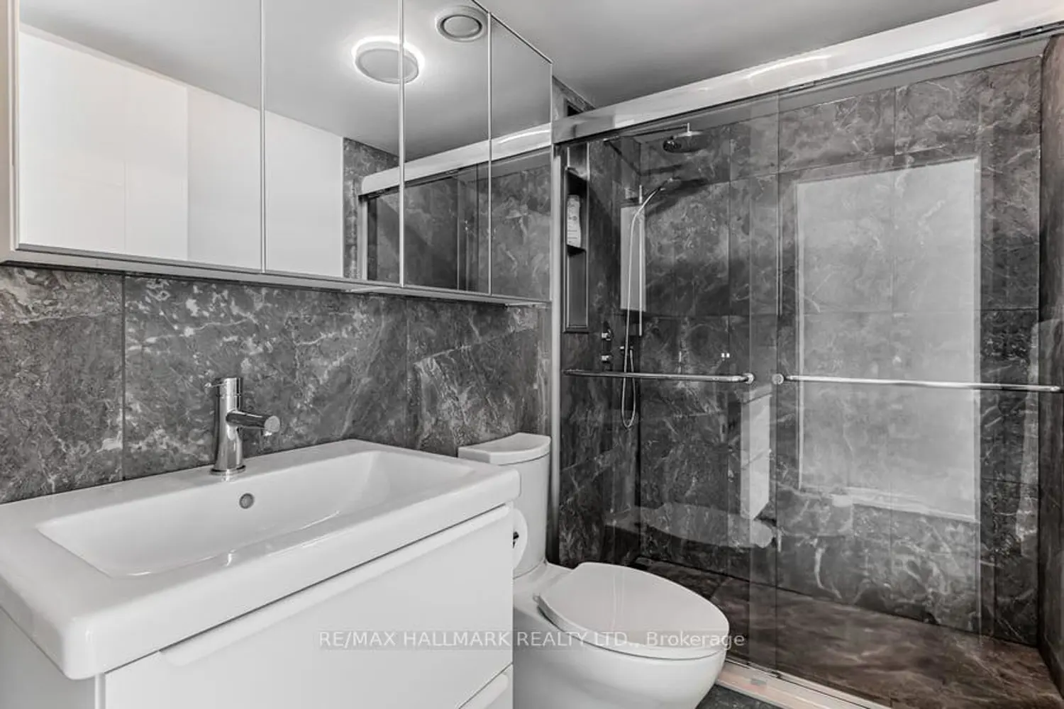 Additional image 10 of 381 Front Street 1810