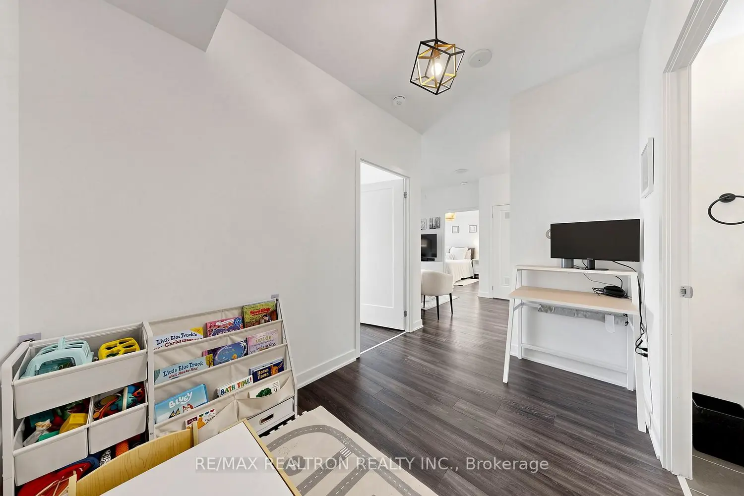 Additional image 11 of 100 Eagle Rock Way 216