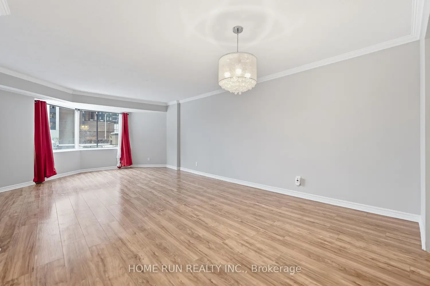 Additional image 6 of 151 Bay Street 104